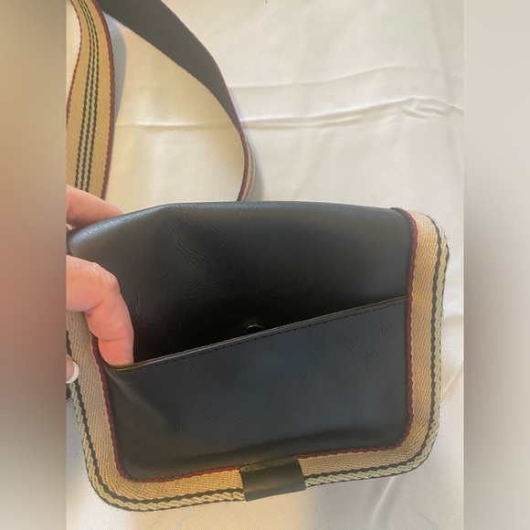 MAN BAG- THREE BOX BRAND shoulder bag. BLACK. 8x6x4 - Picture 8 of 8